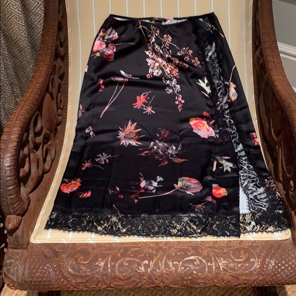 ❗️LAST SIZE SMALL VS VERY SEXY SATIN SLIP SKIRT - Picture 7 of 16